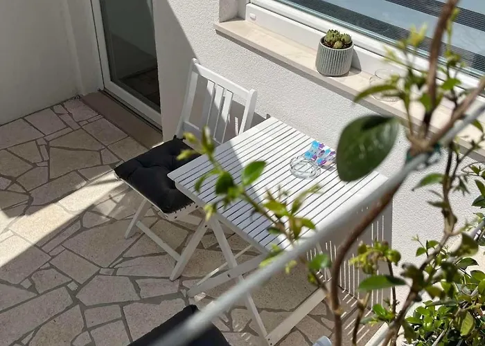 דירה Apartma Bianco *